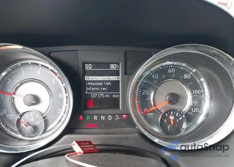 2014 Chrysler Town & Country Touring z USA, uszkodzony, nr VIN 2C4RC1BG4ER453811